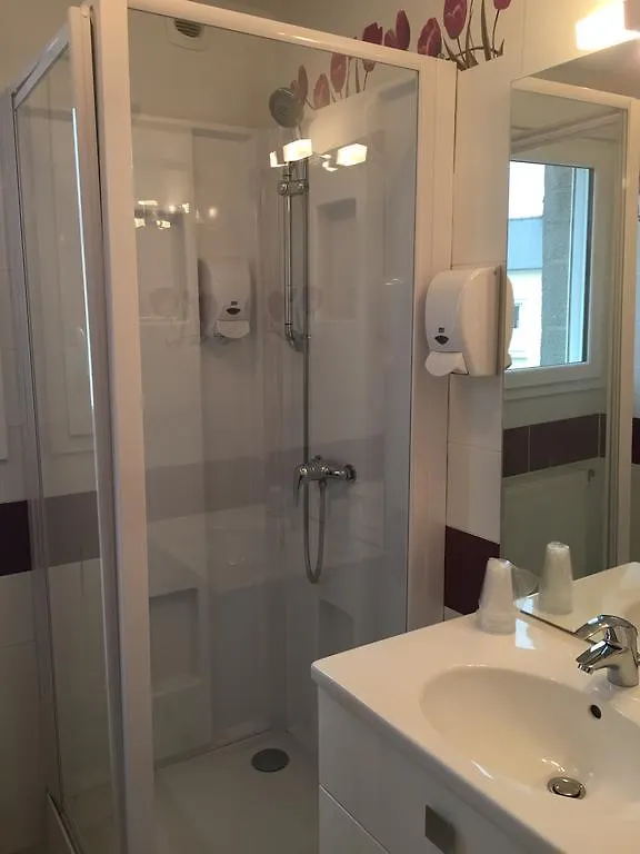 ** Hotel Hôtel Saint-Marc Ploërmel France