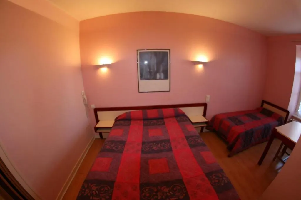 ** Hotel Hôtel Saint-Marc Ploërmel France